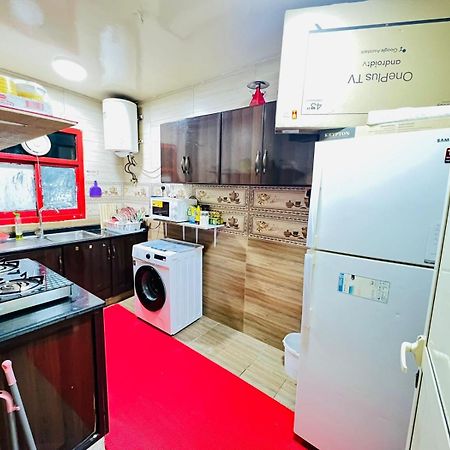 Moon Backpackers , Al Rigga , Partition For Couples And For Singles Apartment Dubai Exterior foto