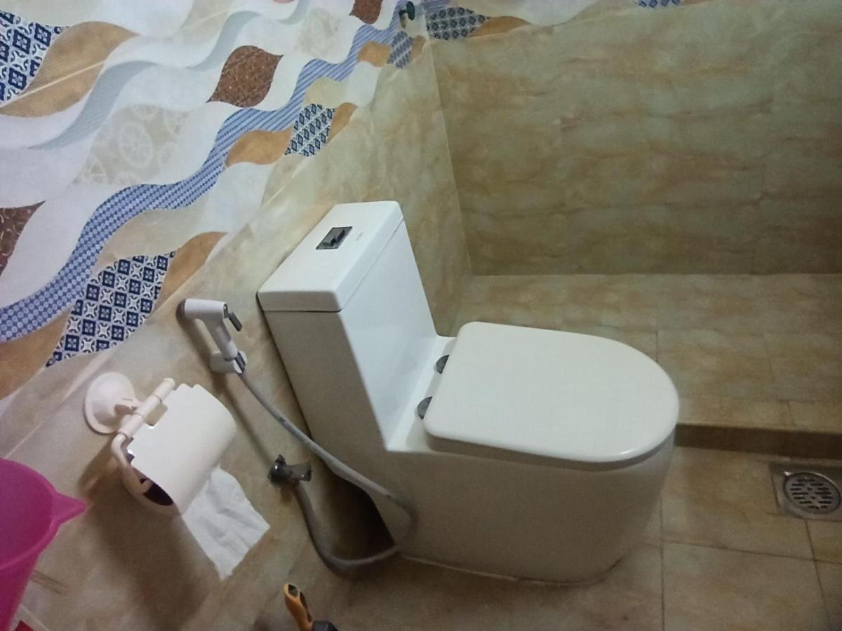 Moon Backpackers , Al Rigga , Partition For Couples And For Singles Apartment Dubai Exterior foto