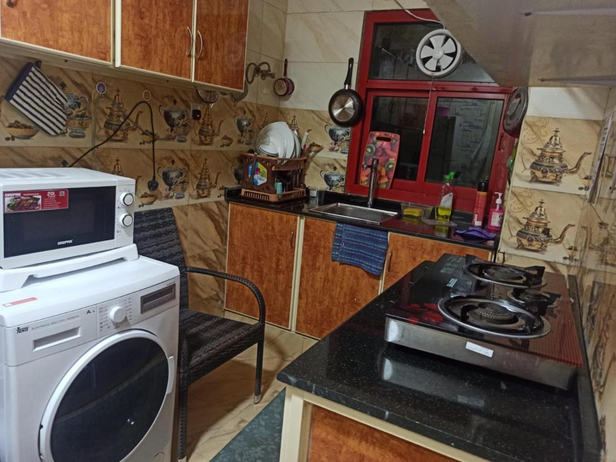 Moon Backpackers , Al Rigga , Partition For Couples And For Singles Apartment Dubai Exterior foto