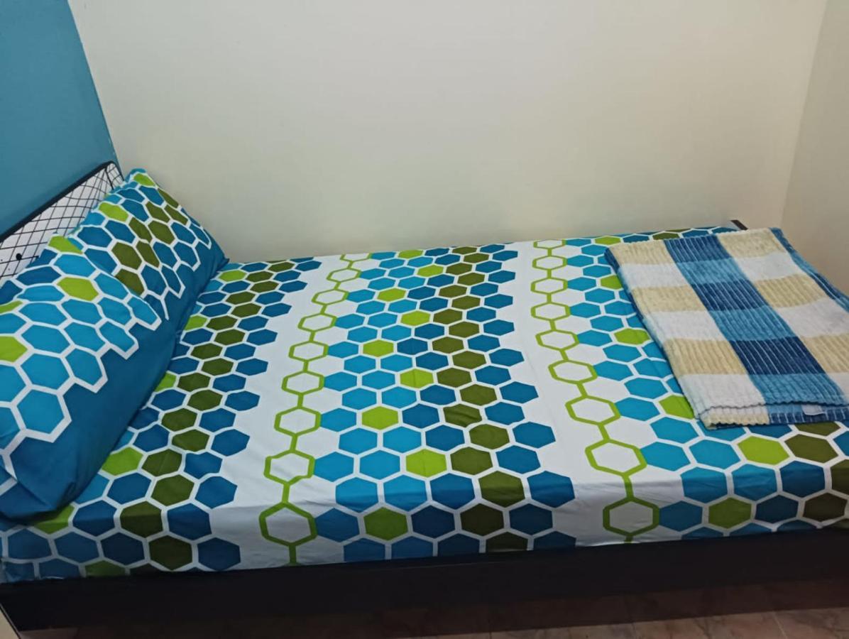 Moon Backpackers , Al Rigga , Partition For Couples And For Singles Apartment Dubai Exterior foto