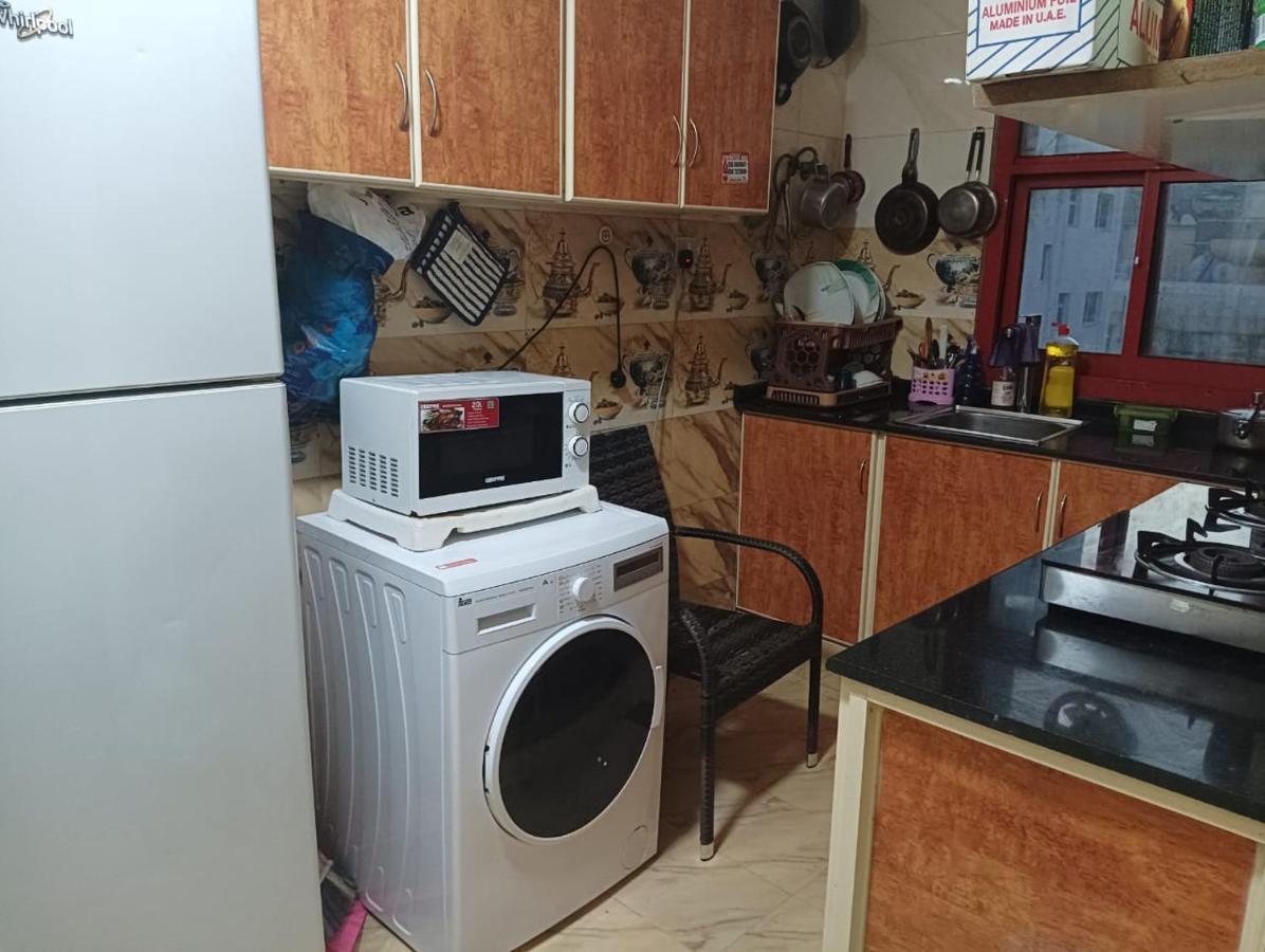 Moon Backpackers , Al Rigga , Partition For Couples And For Singles Apartment Dubai Exterior foto