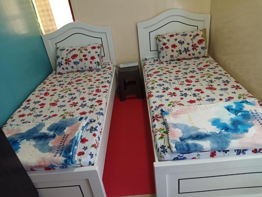 Moon Backpackers , Al Rigga , Partition For Couples And For Singles Apartment Dubai Exterior foto