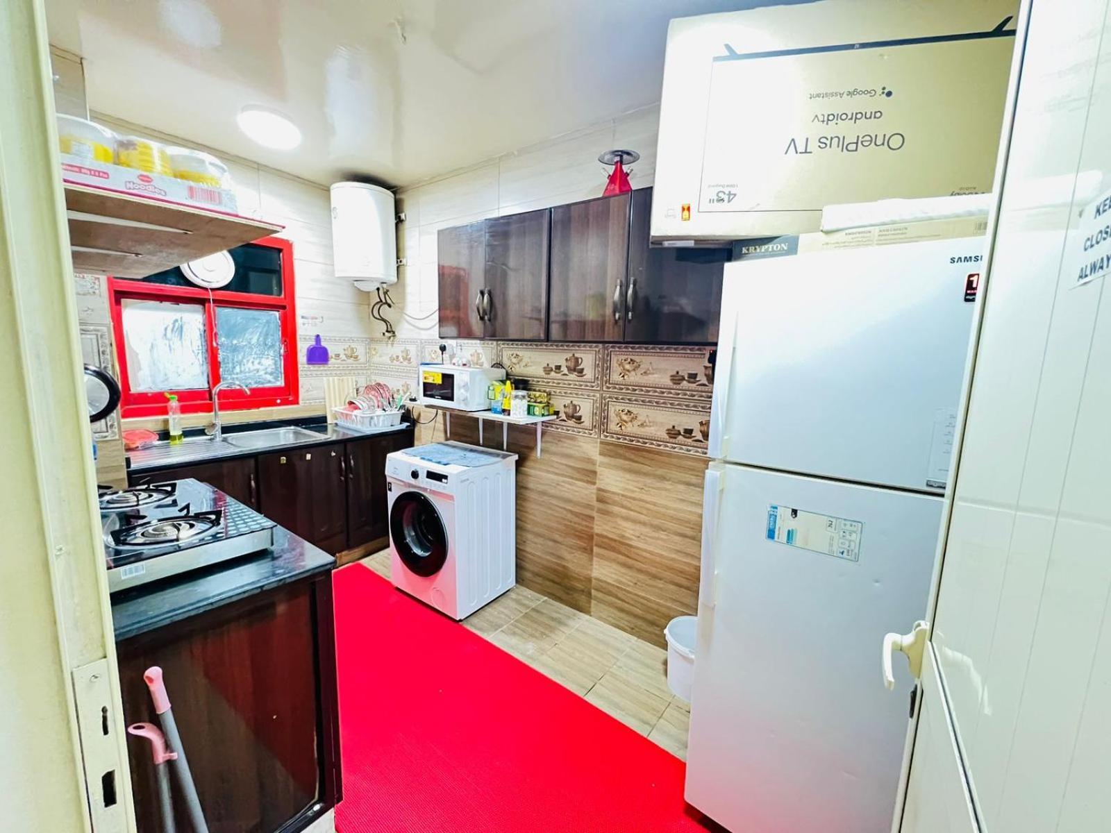 Moon Backpackers , Al Rigga , Partition For Couples And For Singles Apartment Dubai Exterior foto