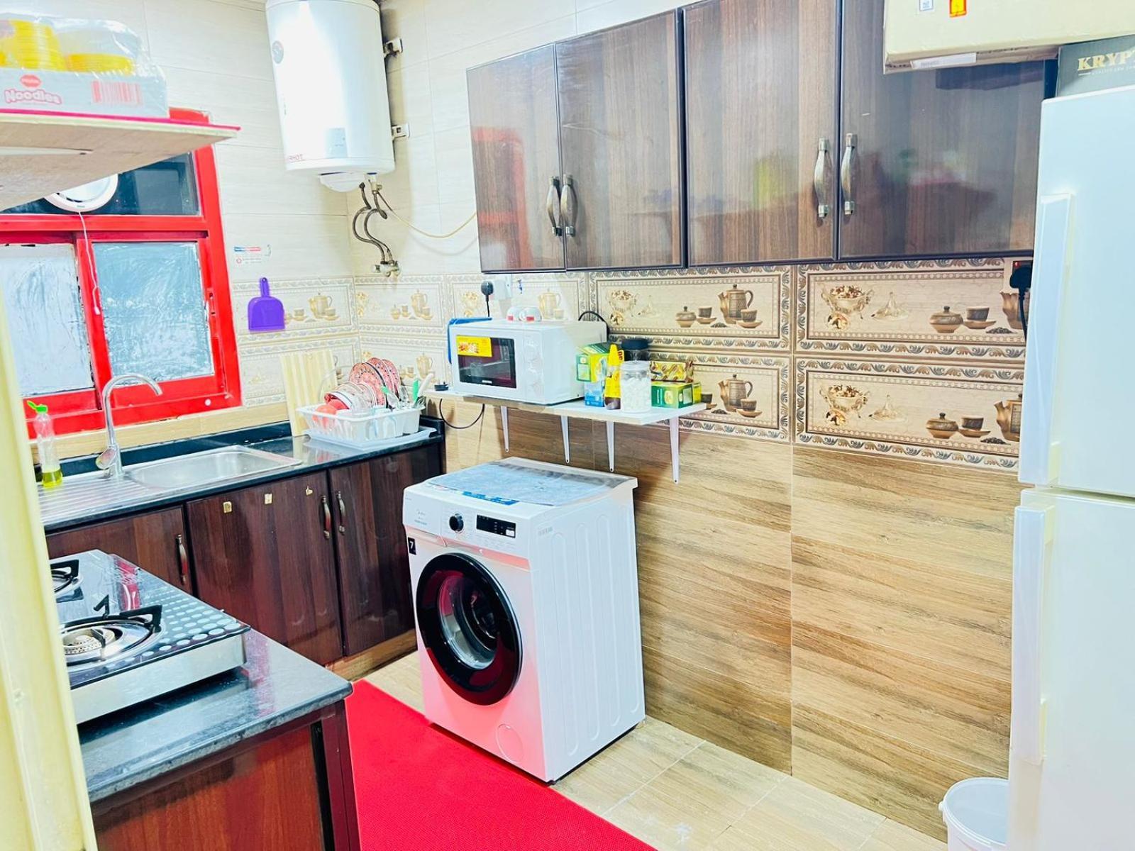 Moon Backpackers , Al Rigga , Partition For Couples And For Singles Apartment Dubai Exterior foto